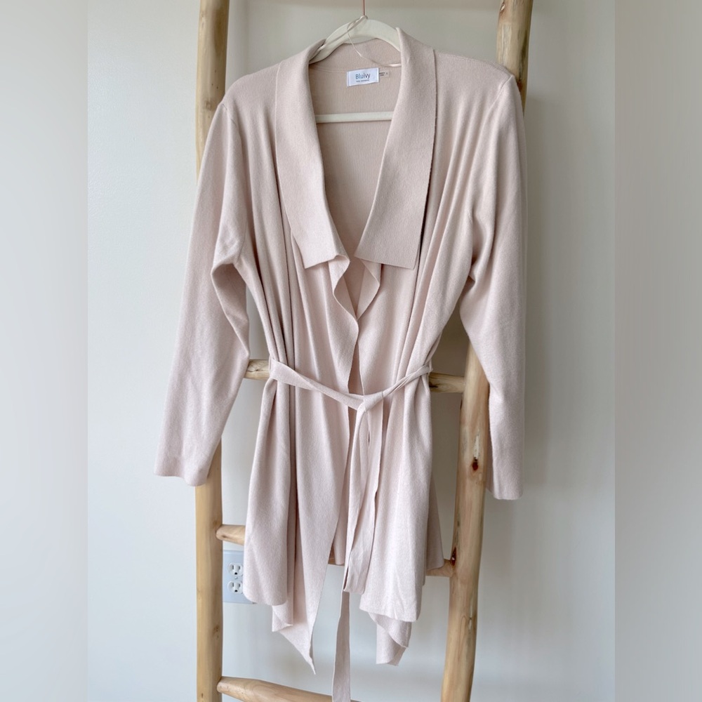 Blu Ivy Boutique Brand Long Drape Front Trench Style Blush Belt Cardigan S NWOT